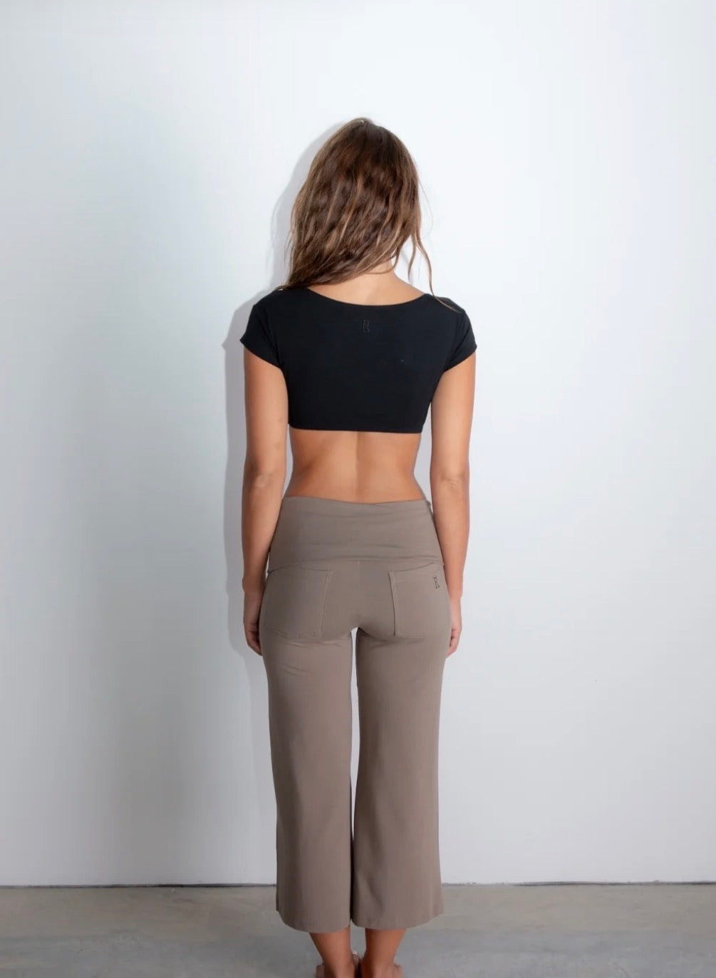 Yin Flare 7’8 Grey Stone | Pinky & Kamal