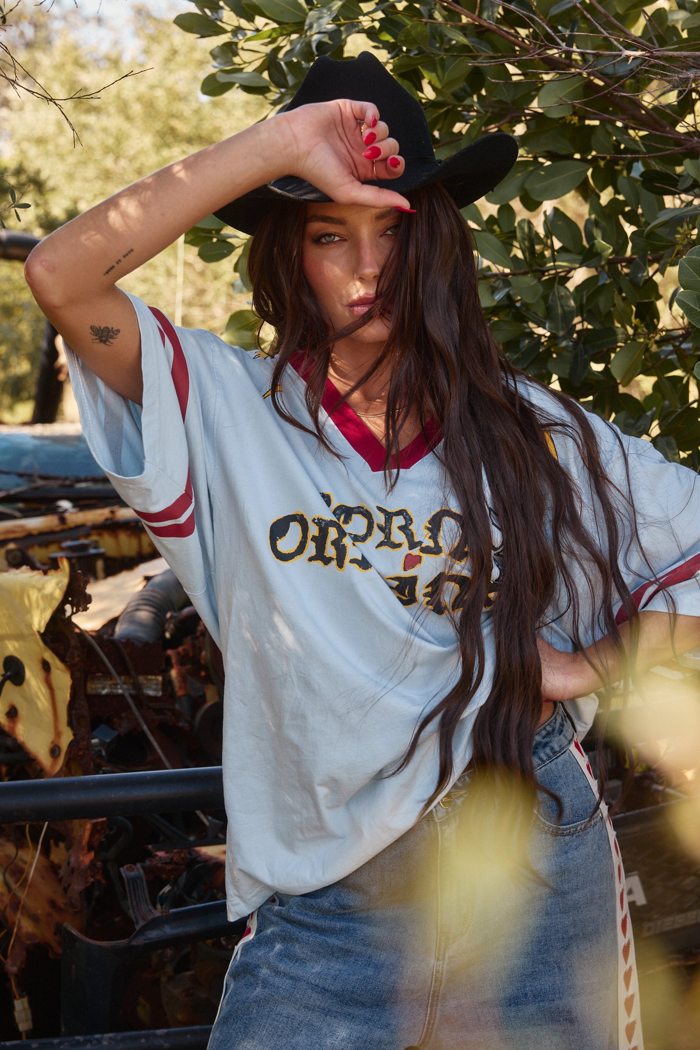 THE BORN ORIGINAL TEE - SKY & MAROON | SABBI THE STORE