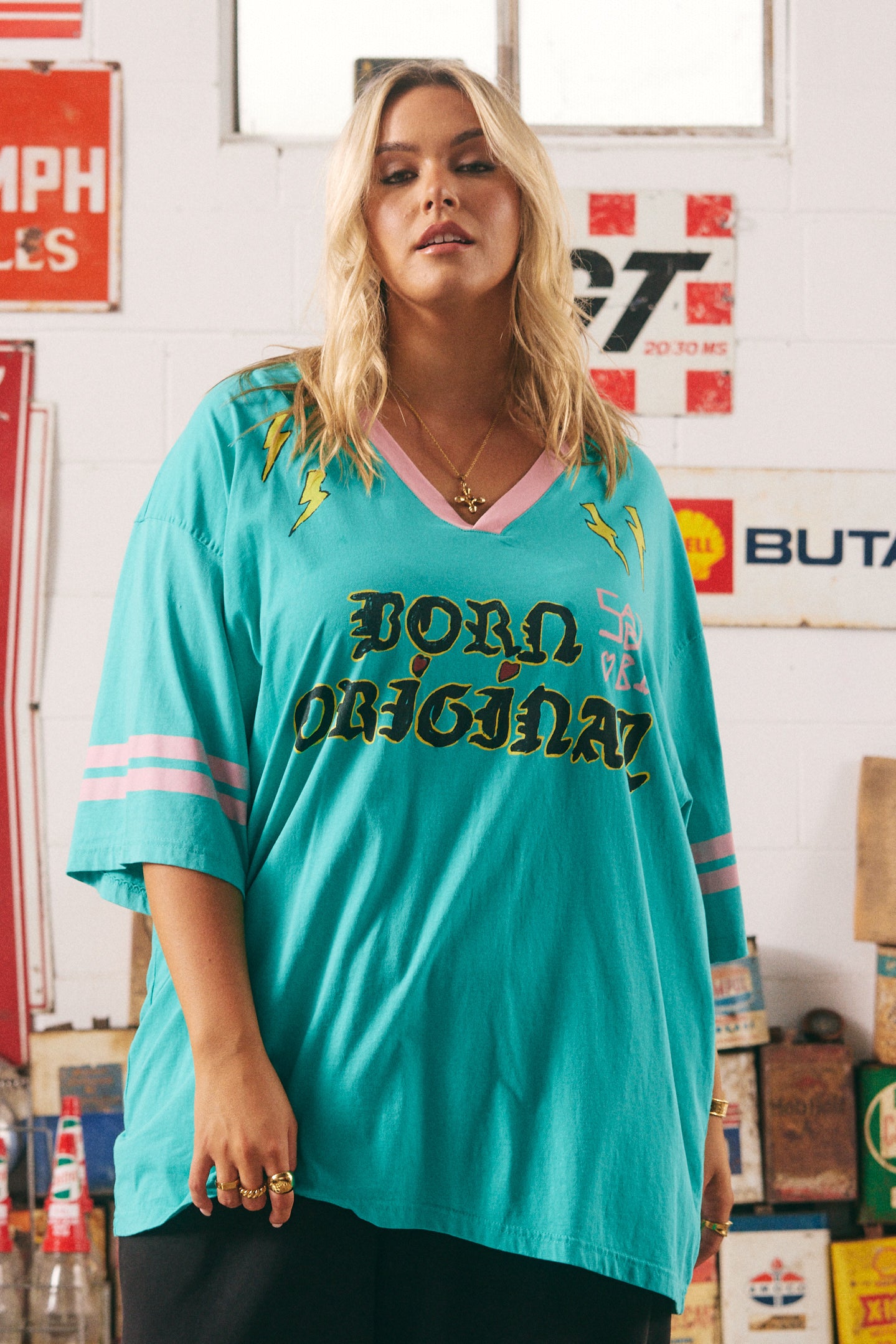 THE BORN ORIGINAL TEE - TEAL & PINK | SABBI THE STORE