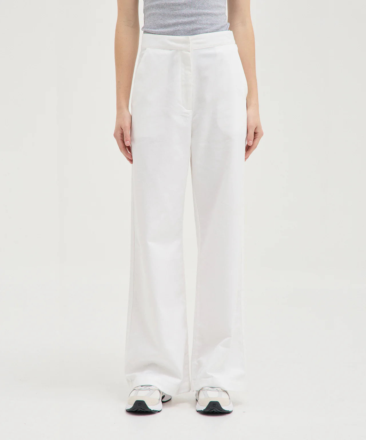 White Easy Pant | Holiday Shop