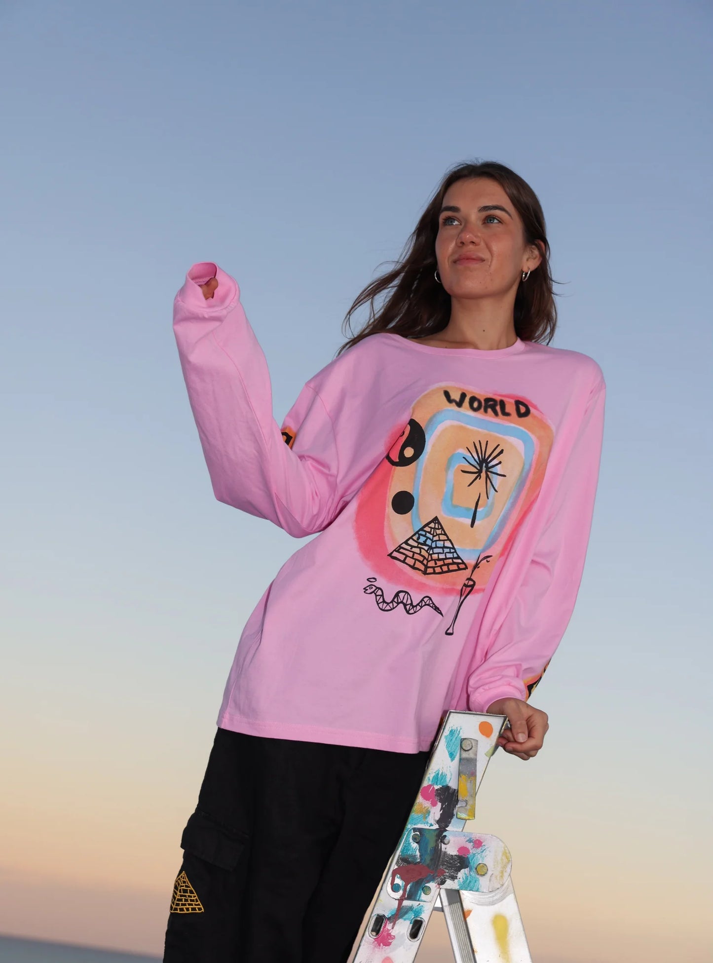 Cosmic World LS Tee | Patchs Studio