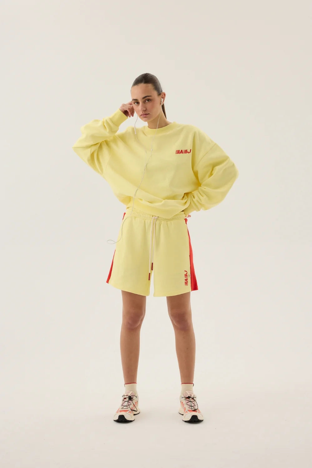 Speedy Sweatshirt Yellow Iris | Araminta James