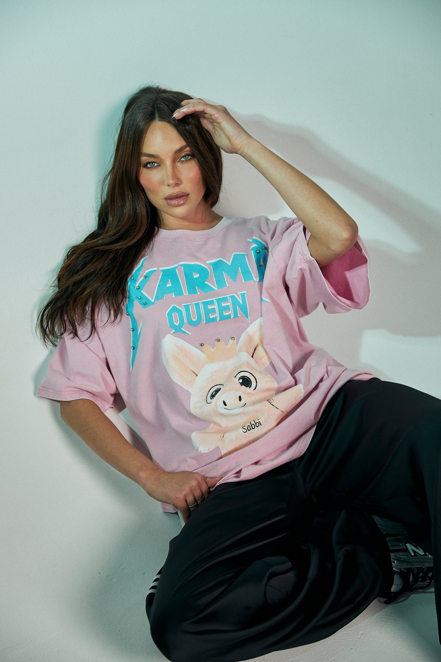 THE KARMA QUEEN BLING TEE - PINK l Sabbi