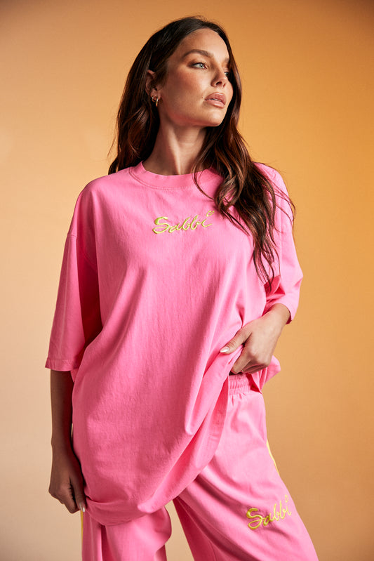 The Very Oversized Standout Tee - Fluro Pink | Sabbi
