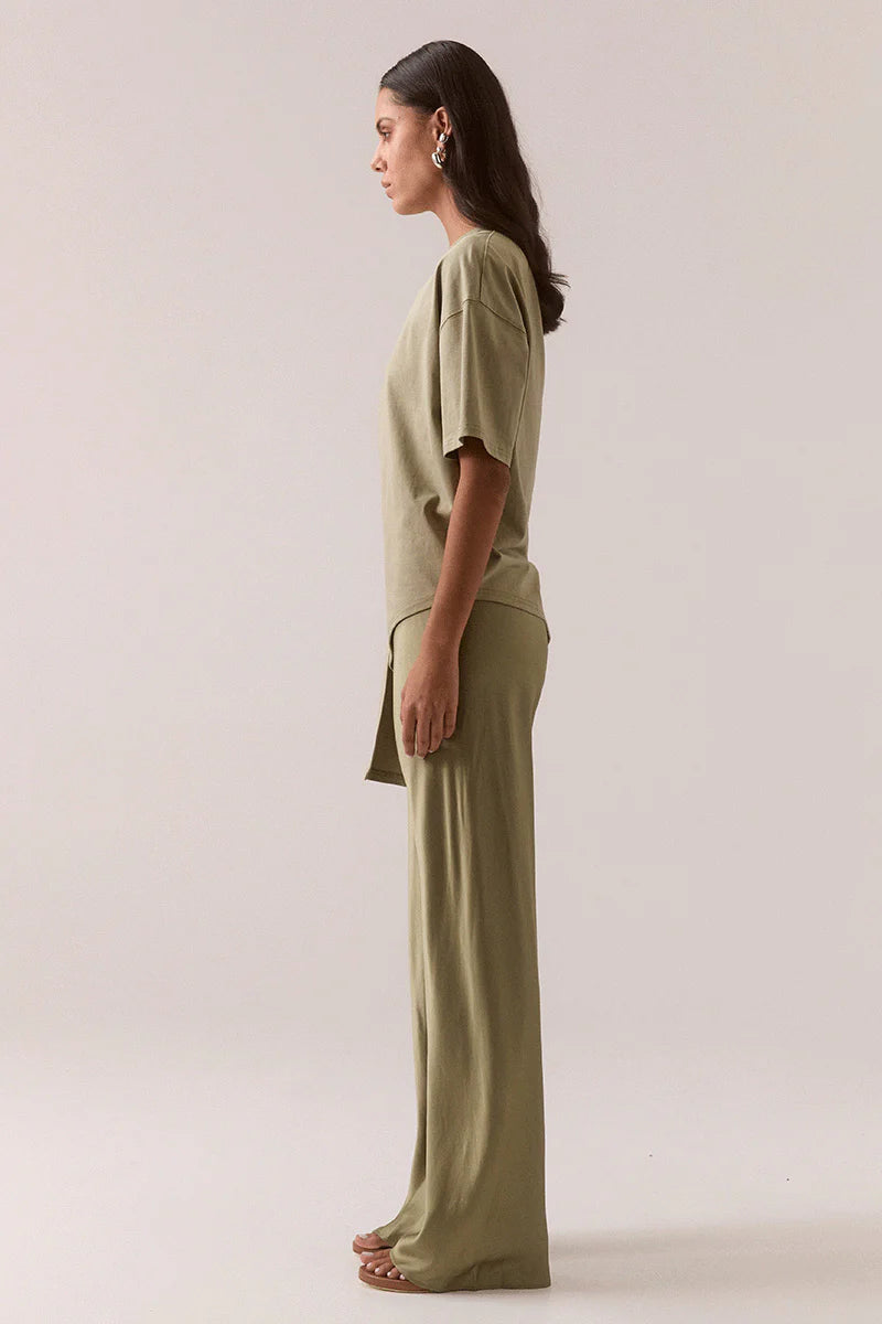 Blake Tee Light Olive | Sovere