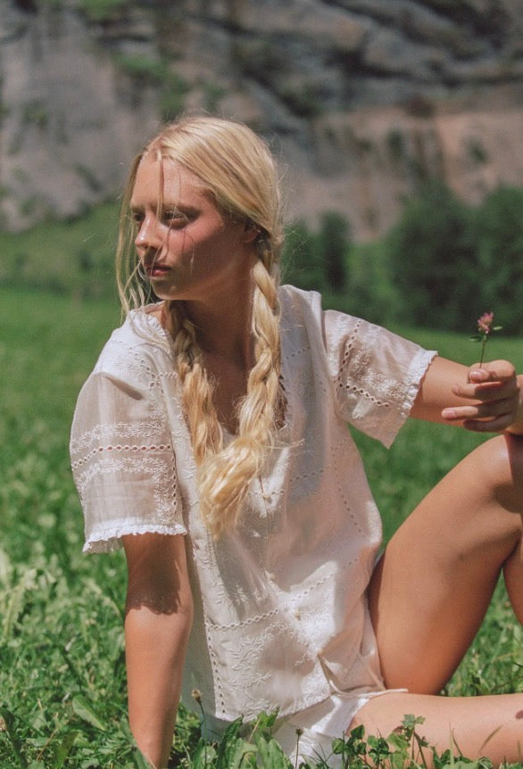 Alenka Lace Blouse - Blanc | Juni