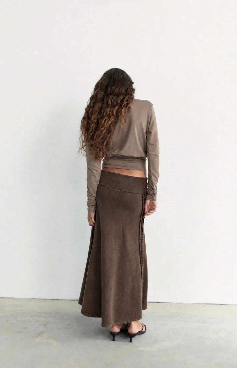 Contour Long Sleeve - Stone | Pinky & Kamal