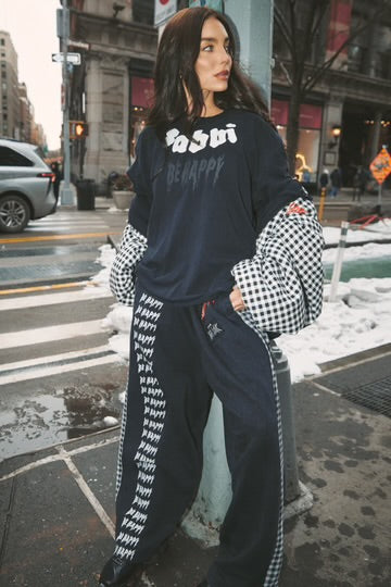 The Be Happy Tee - Black | Sabbi