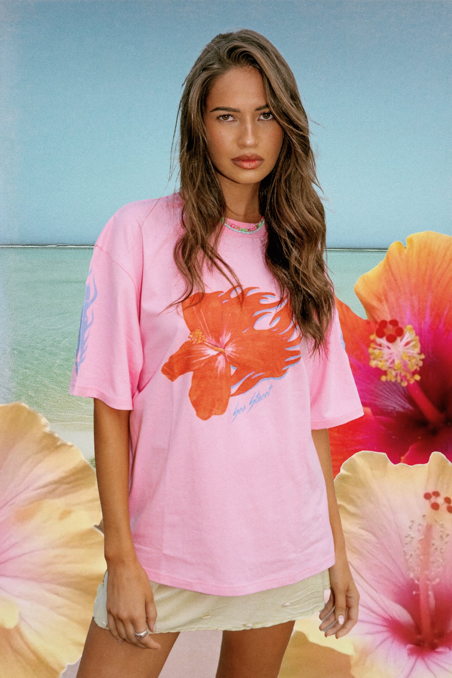 Flaming Hibiscus Relaxed T-Shirt - Pink | Sea Street