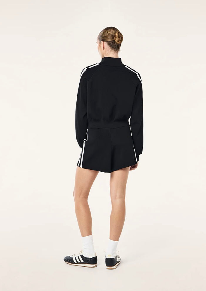 Retreat Jacket - Black | P.E NATION