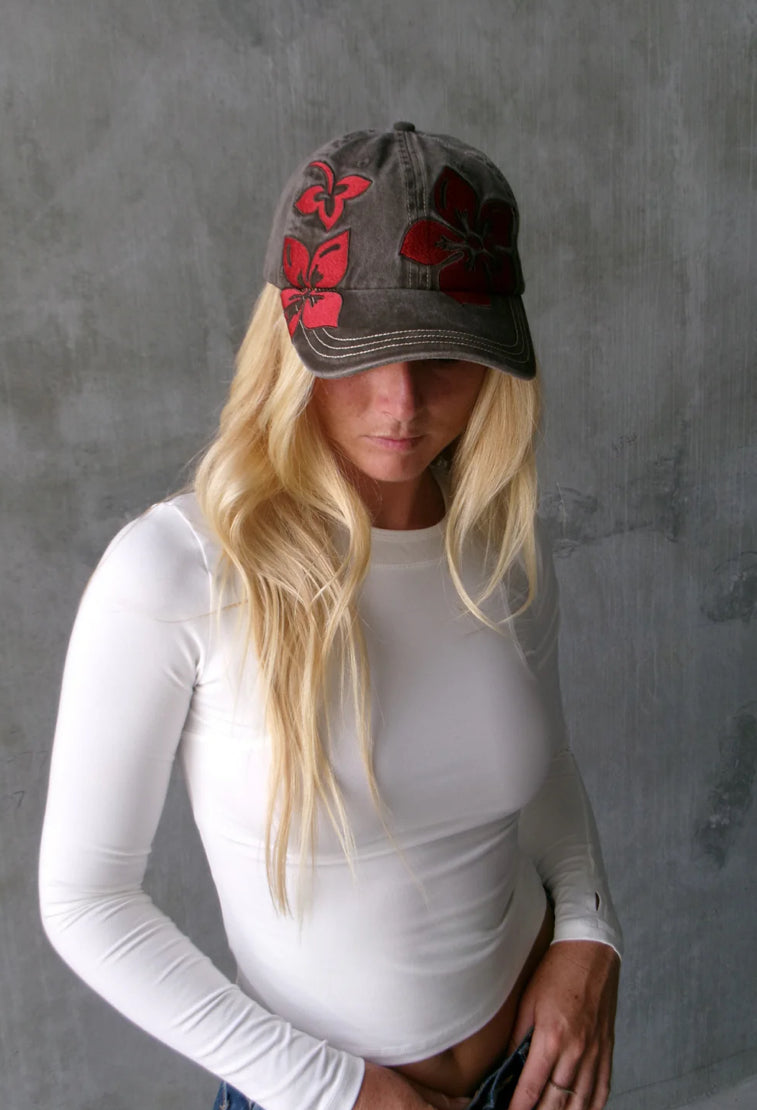 HIBISCUS CAP - WASHED BROWN/RED | Pinky & Kamal