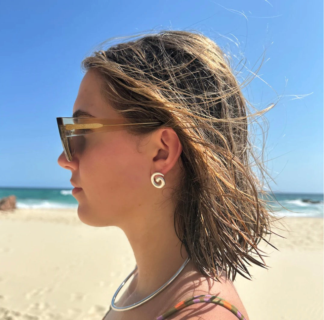 Mini Swirl Earrings Silver | Briwok