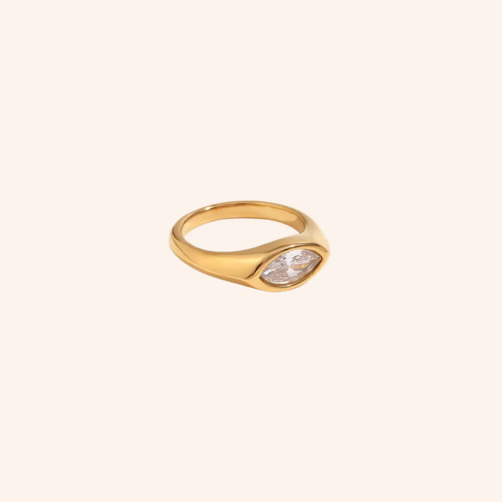 Ember Ring - Crystal Stone | We Are Emte