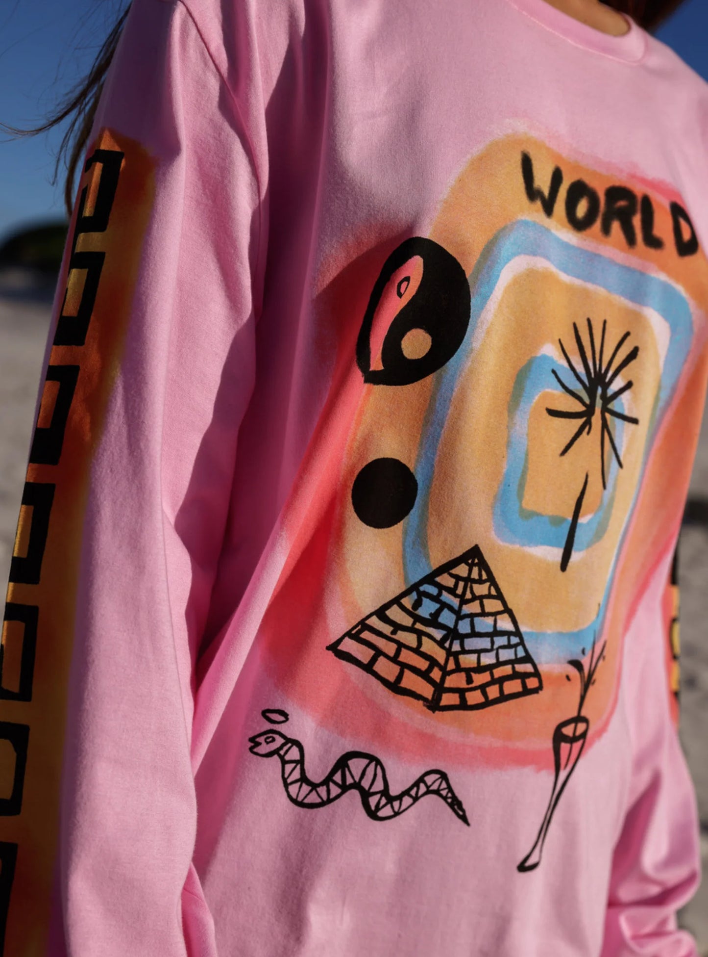 Cosmic World LS Tee | Patchs Studio