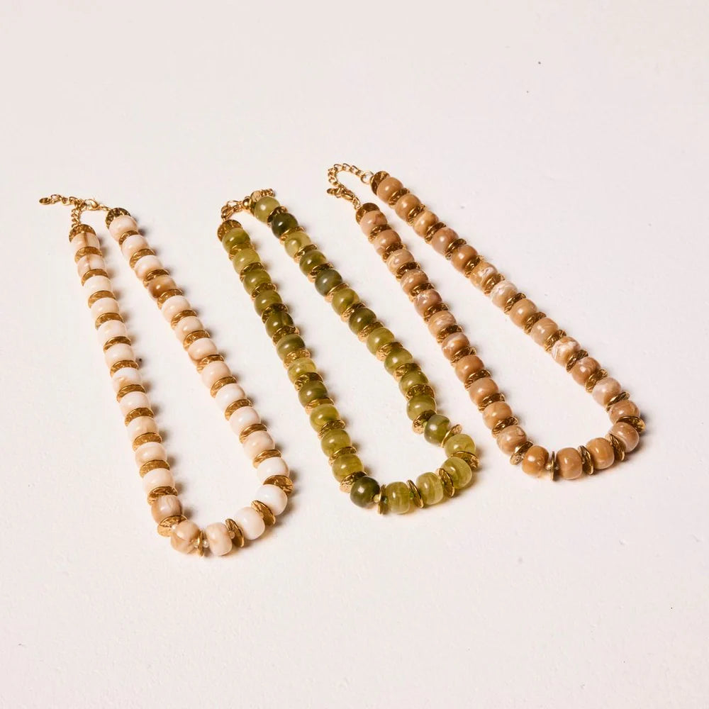 The Resin Necklace - Green | We Are Emte