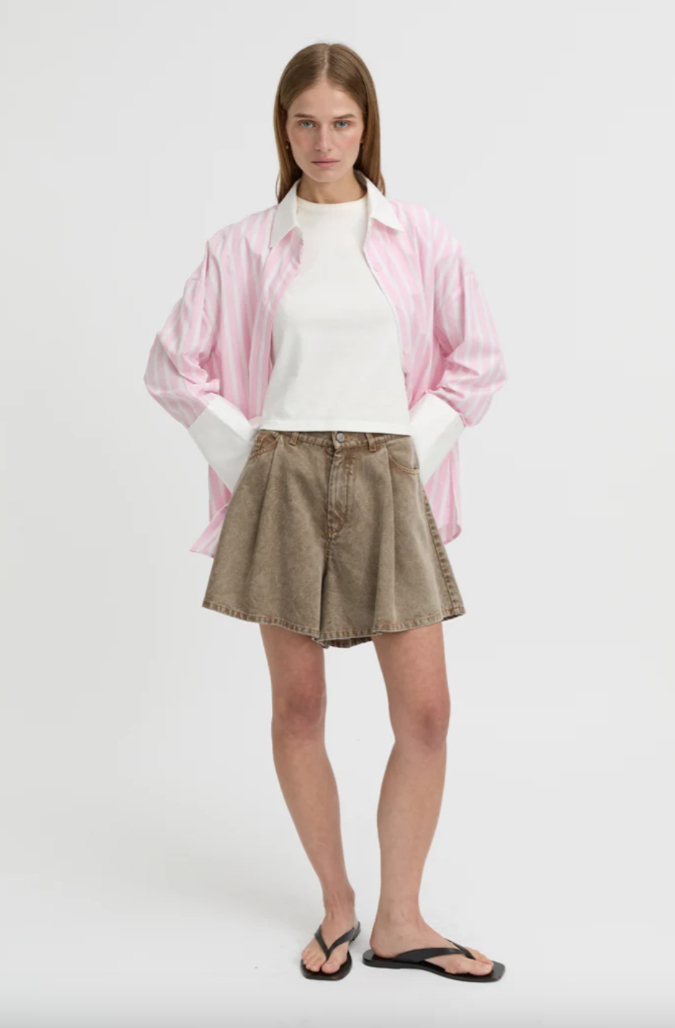 Julienne Short Brown | Blanca