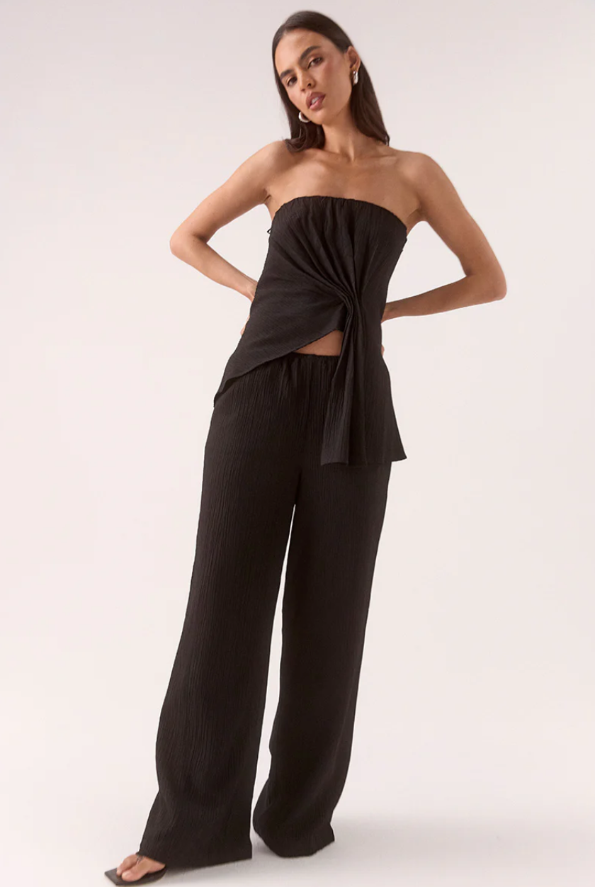 Aine Top Black | Sovere